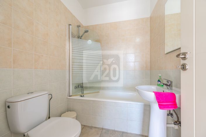 Image No.22-2 Bed Townhouse for sale