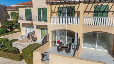 Town House For Sale  in  Polis