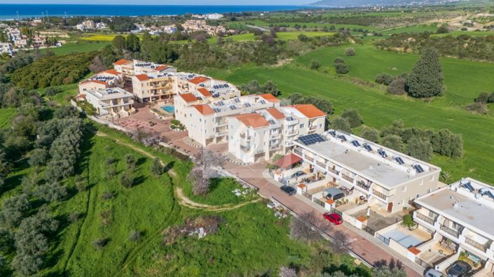 Image No.2-2 Bed Townhouse for sale