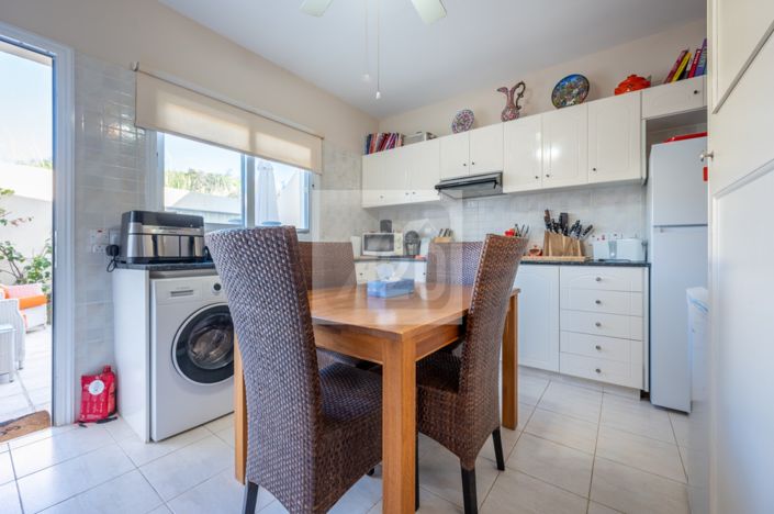 Image No.11-2 Bed Townhouse for sale