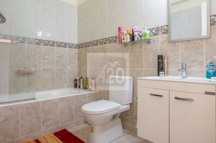 Image No.23-2 Bed Townhouse for sale