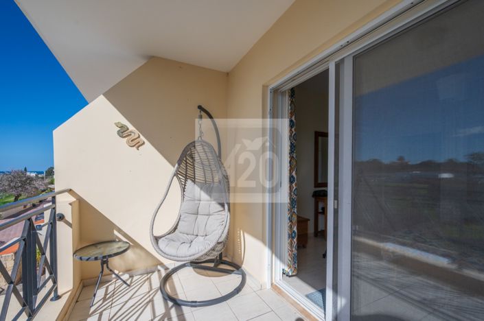 Image No.26-2 Bed Townhouse for sale