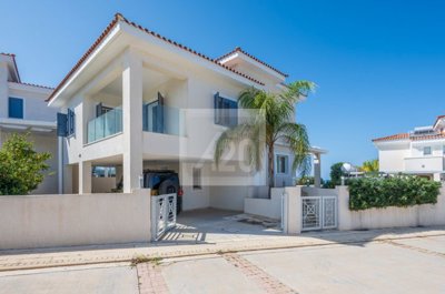 Detached Villa For Sale  in  Latchi