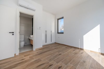 Detached Villa For Sale  in  Peristerona