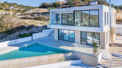 Detached Villa For Sale  in  Peristerona