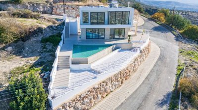 Detached Villa For Sale  in  Peristerona