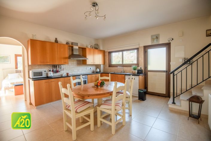 Image No.7-3 Bed Villa for sale