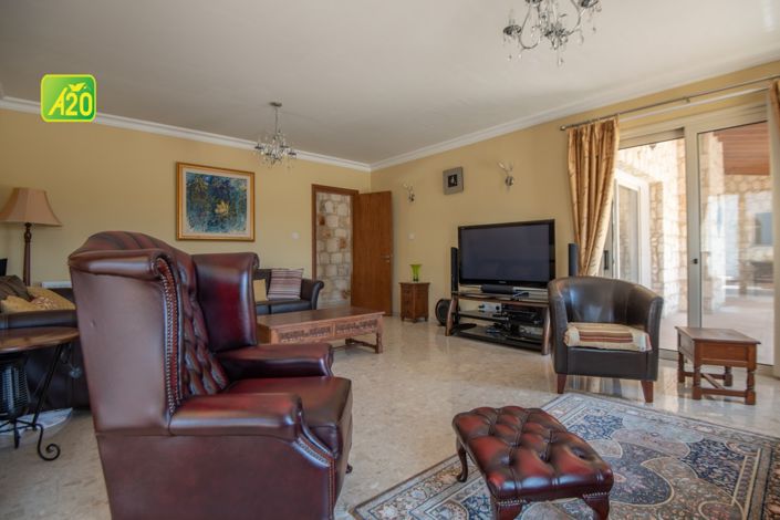 Image No.14-4 Bed Villa for sale