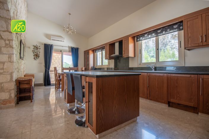Image No.4-4 Bed Villa for sale