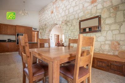 Detached Villa For Sale  in  Simou