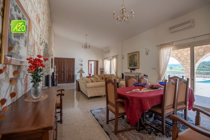 Image No.9-4 Bed Villa for sale