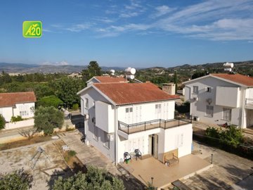 Detached Villa For Sale  in  Neo Chorio