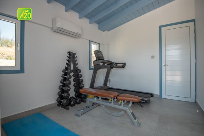 Image No.30-4 Bed Property for sale