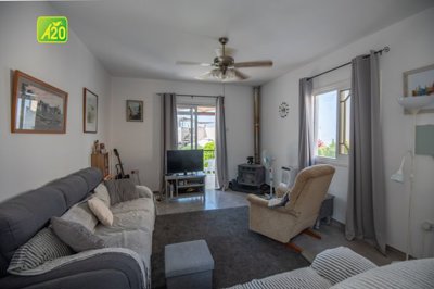 Maisonette For Sale  in  Lysos