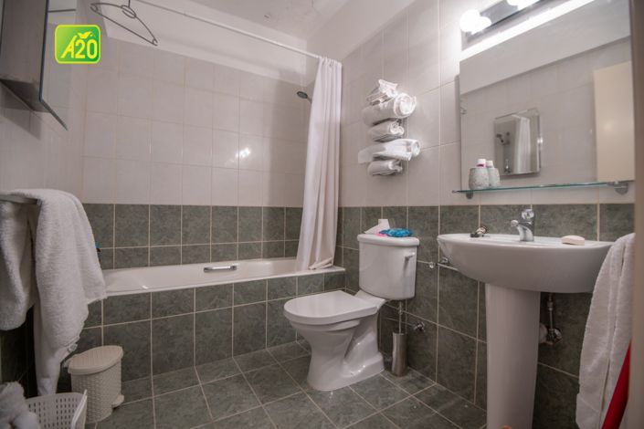 Image No.12-2 Bed Townhouse for sale