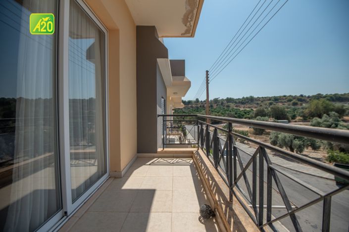 Image No.17-2 Bed Townhouse for sale