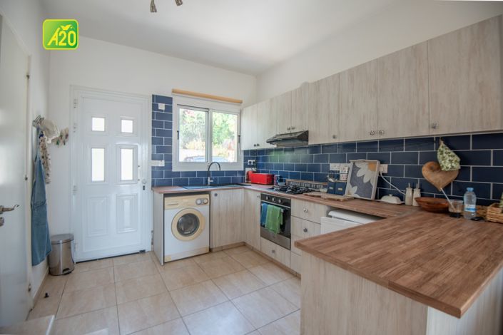 Image No.5-2 Bed Townhouse for sale