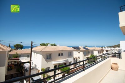 First Floor Apartment For Sale  in  Argaka