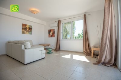 First Floor Apartment For Sale  in  Argaka