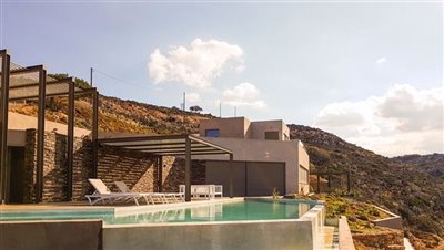 luxury-seafront-villa-crete-pool