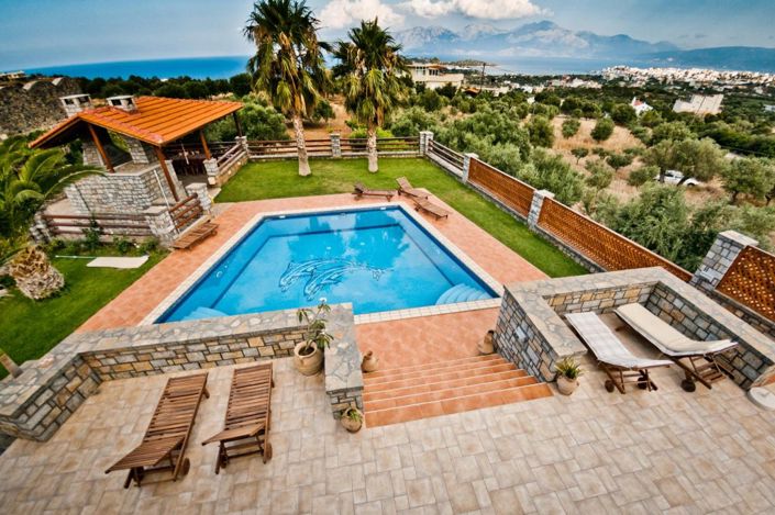 Image No.2-Villa de 5 chambres à vendre à Agios Nikolaos