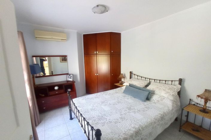 Image No.20-4 Bed House for sale