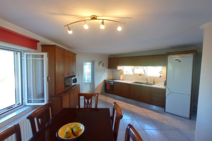 Image No.25-4 Bed House for sale