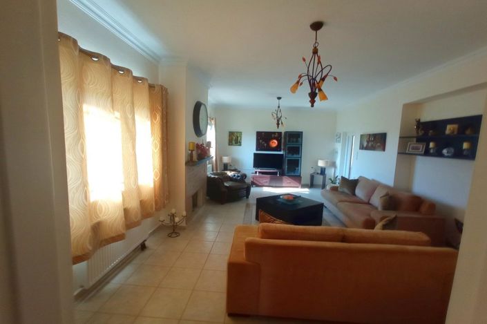 Image No.27-4 Bed House for sale