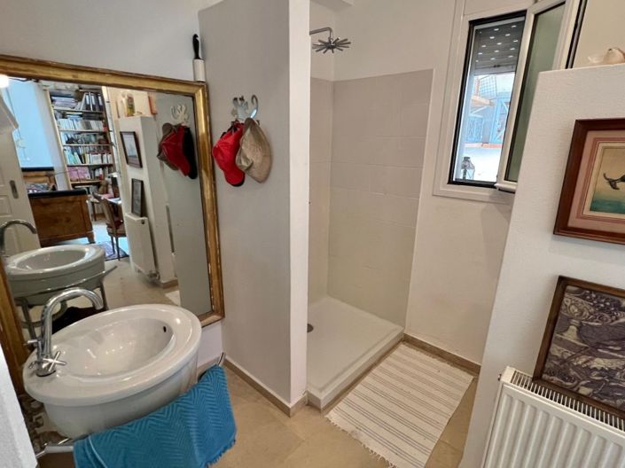 Image No.6-3 Bed House for sale