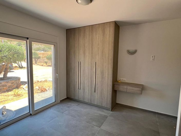 Image No.18-2 Bed House for sale