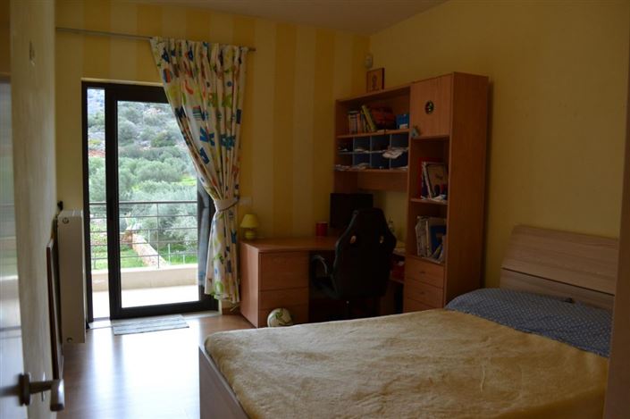 Image No.16-4 Bed House for sale