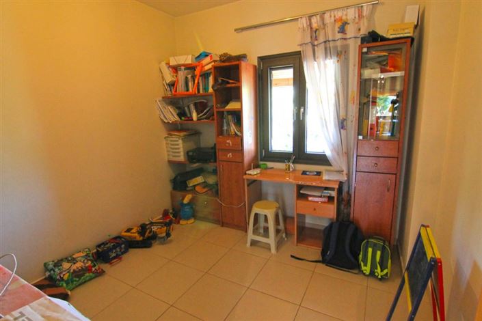 Image No.24-4 Bed House for sale