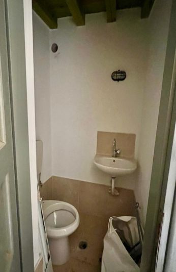 Image No.6-5 Bed House for sale