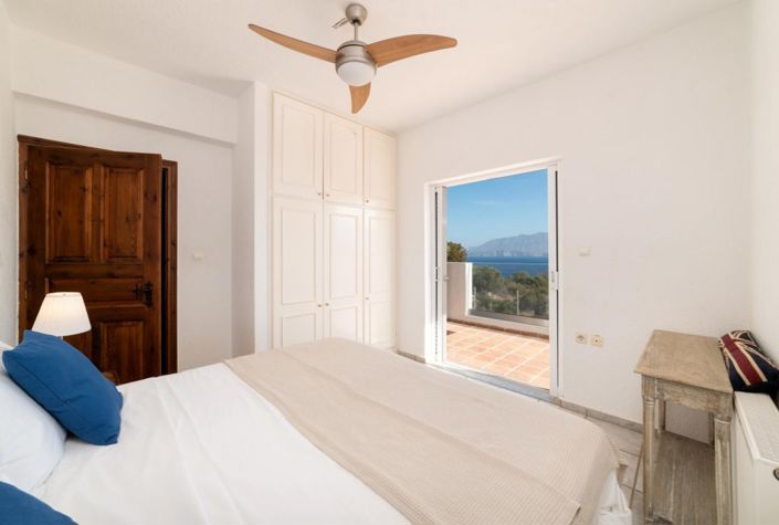 Image No.16-5 Bed House for sale