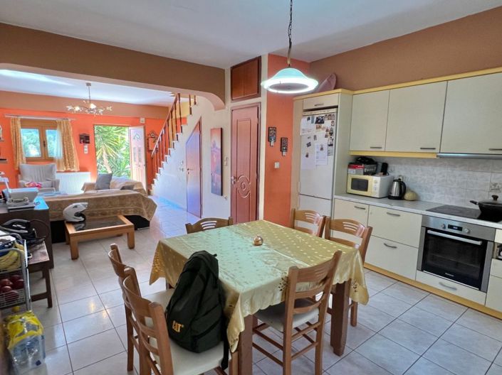Image No.10-3 Bed House for sale