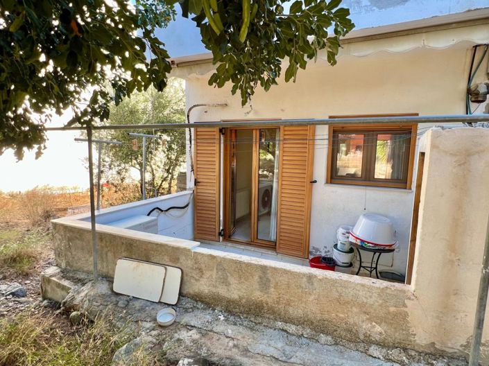Image No.11-3 Bed House for sale