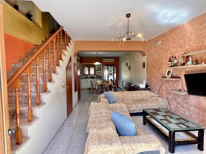 Image No.8-3 Bed House for sale