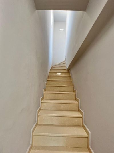 Image No.10-2 Bed House for sale