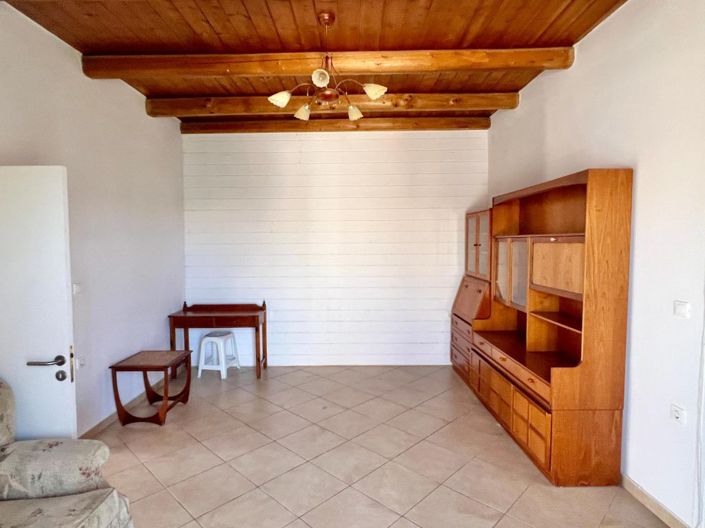 Image No.12-1 Bed House for sale