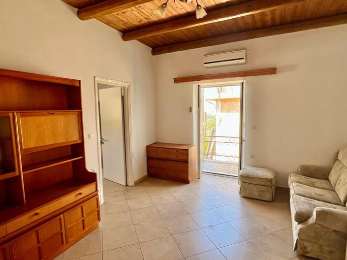 Image No.13-1 Bed House for sale