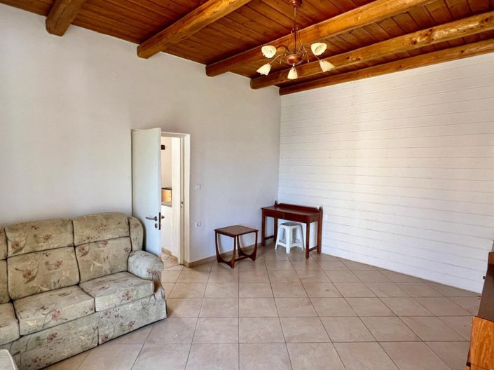 Image No.14-1 Bed House for sale