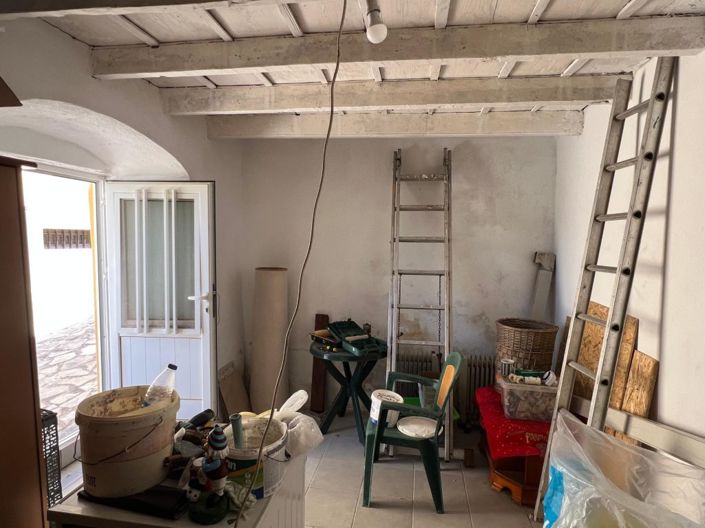 Image No.21-1 Bed House for sale