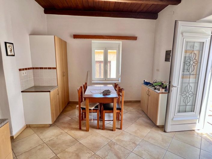 Image No.9-1 Bed House for sale