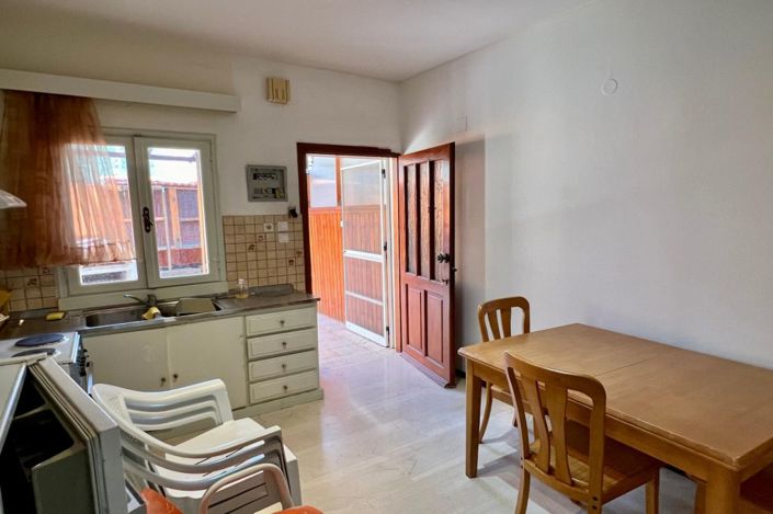 Image No.17-7 Bed House for sale
