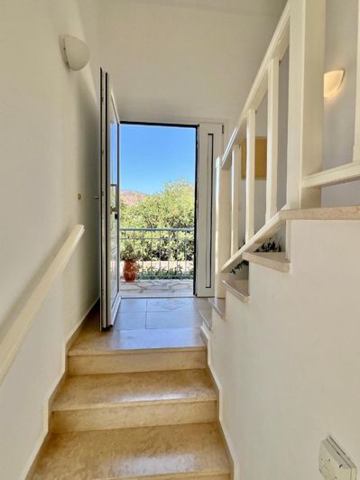 Image No.10-2 Bed Villa for sale