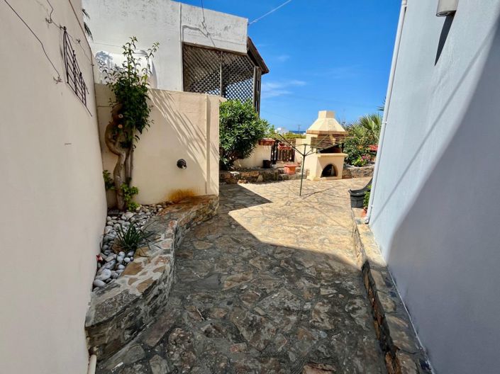 Image No.4-2 Bed House for sale