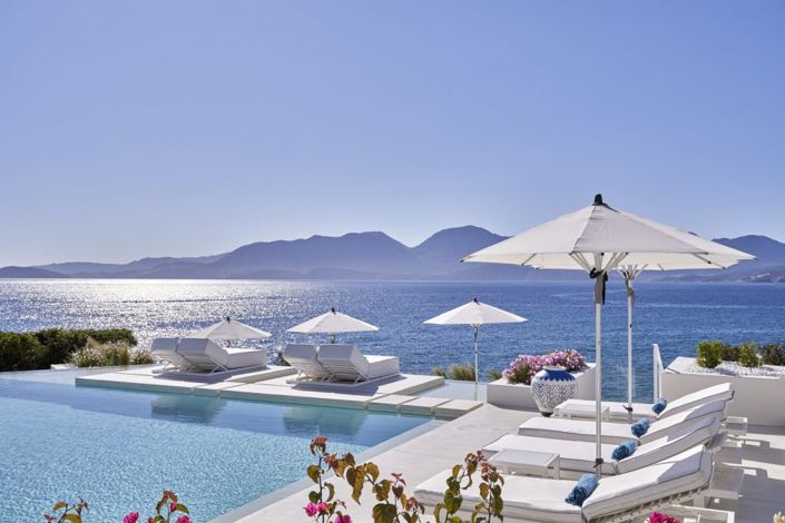 Image No.1-Un hôtel de 30 chambres à vendre à Agios Nikolaos