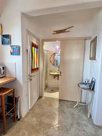 Image No.13-1 Bed House for sale
