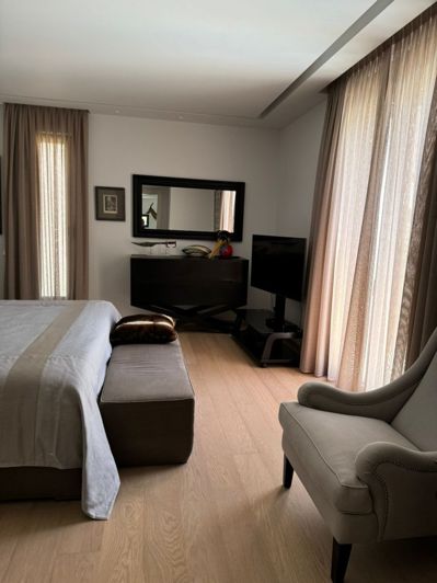 Image No.20-6 Bed Villa for sale