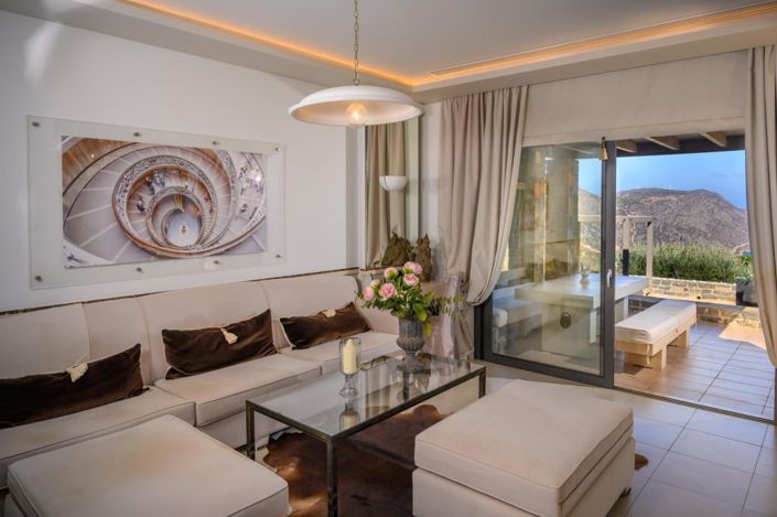 Image No.18-6 Bed Villa for sale